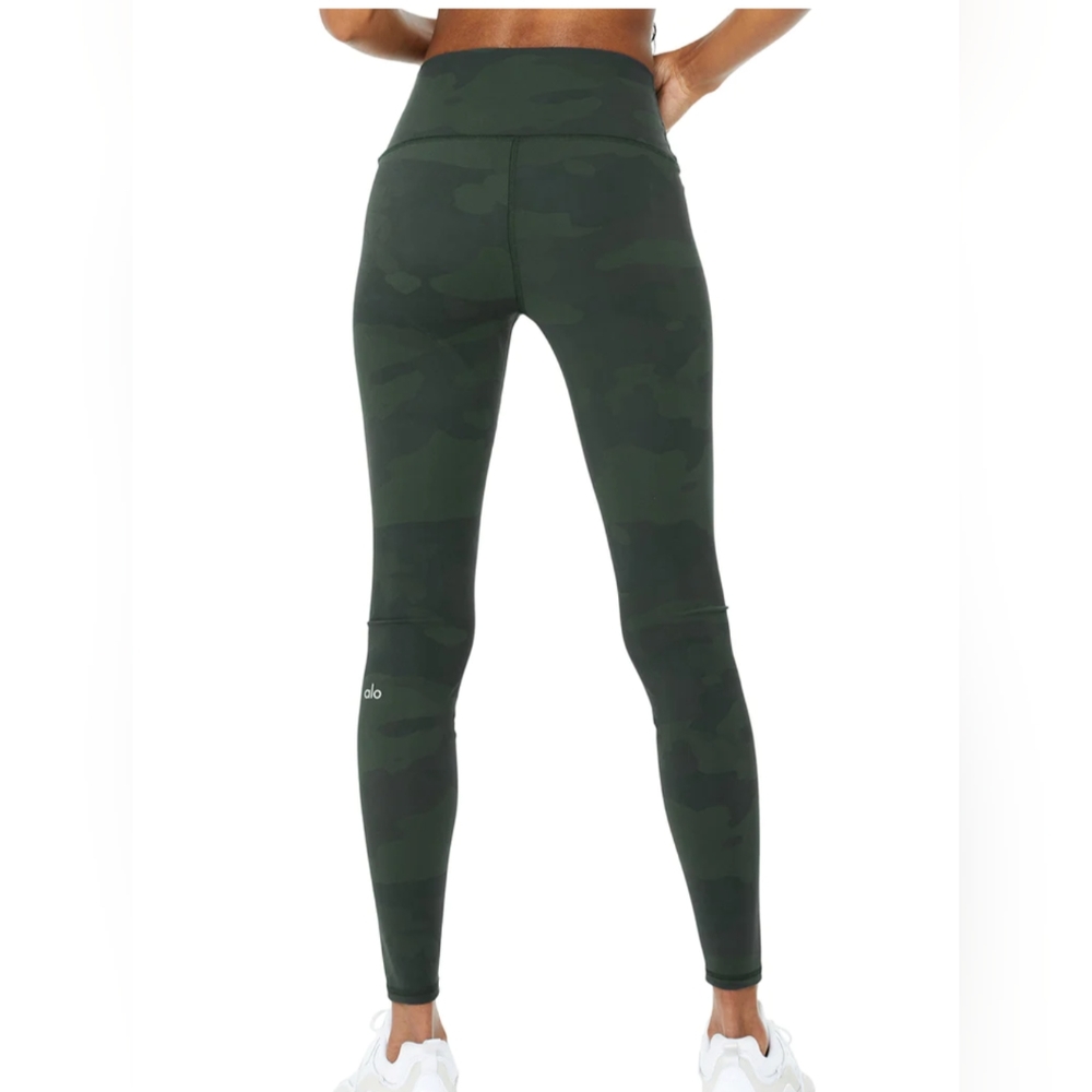 Alo Yoga High Waist Hunter Green Camo Legging